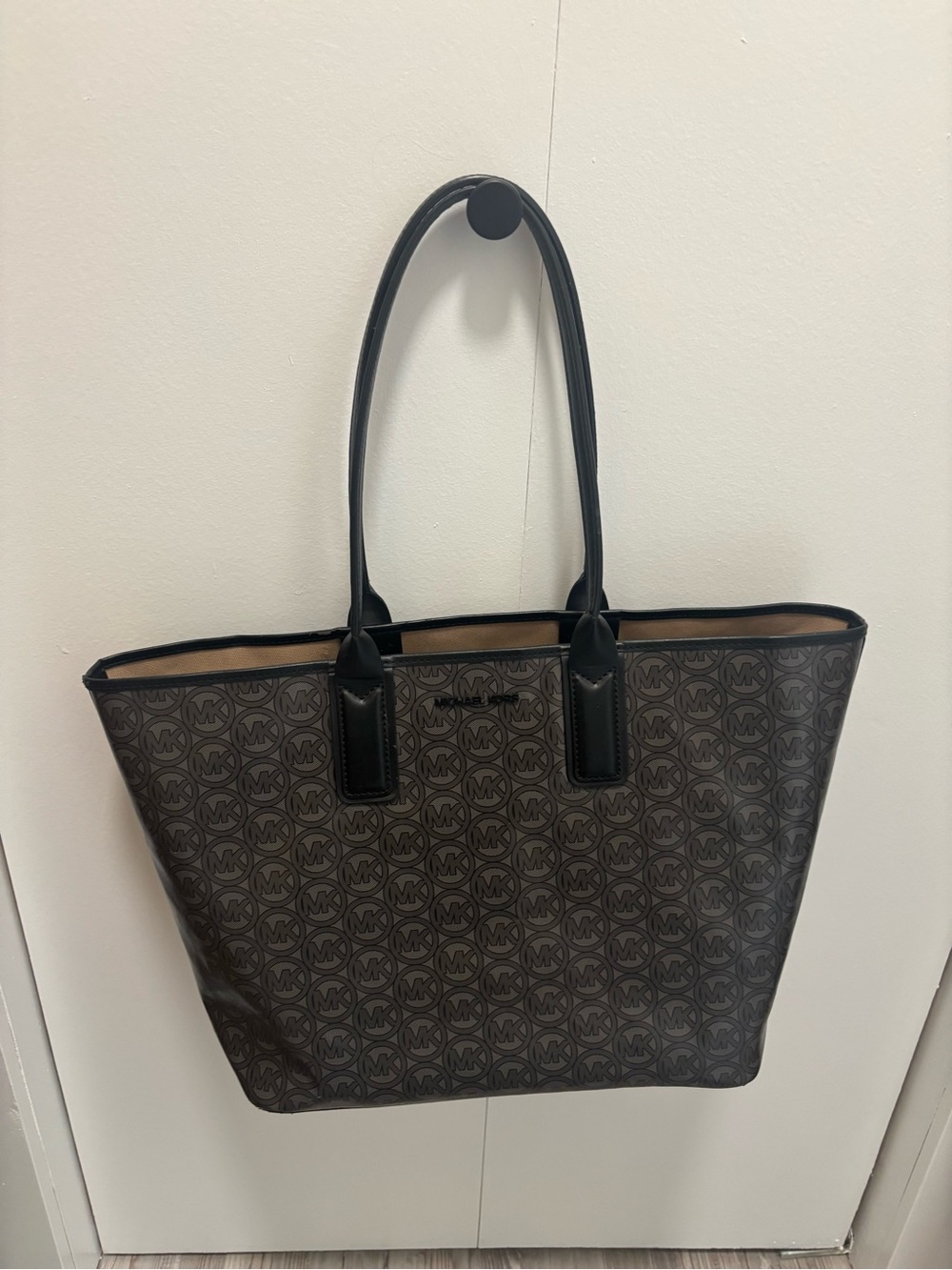 Michael Kors Black Signature MK Tote